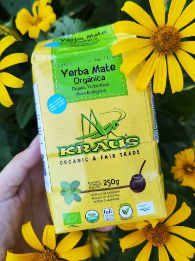 Kraus Organica 250g - упаковка, лицевая часть, на фоне цветов